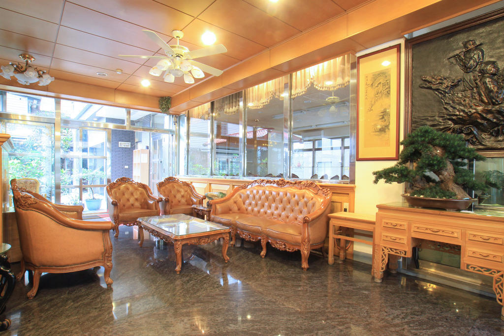 Longchi Hot-Spring Hotel Jiaoxi Exterior photo